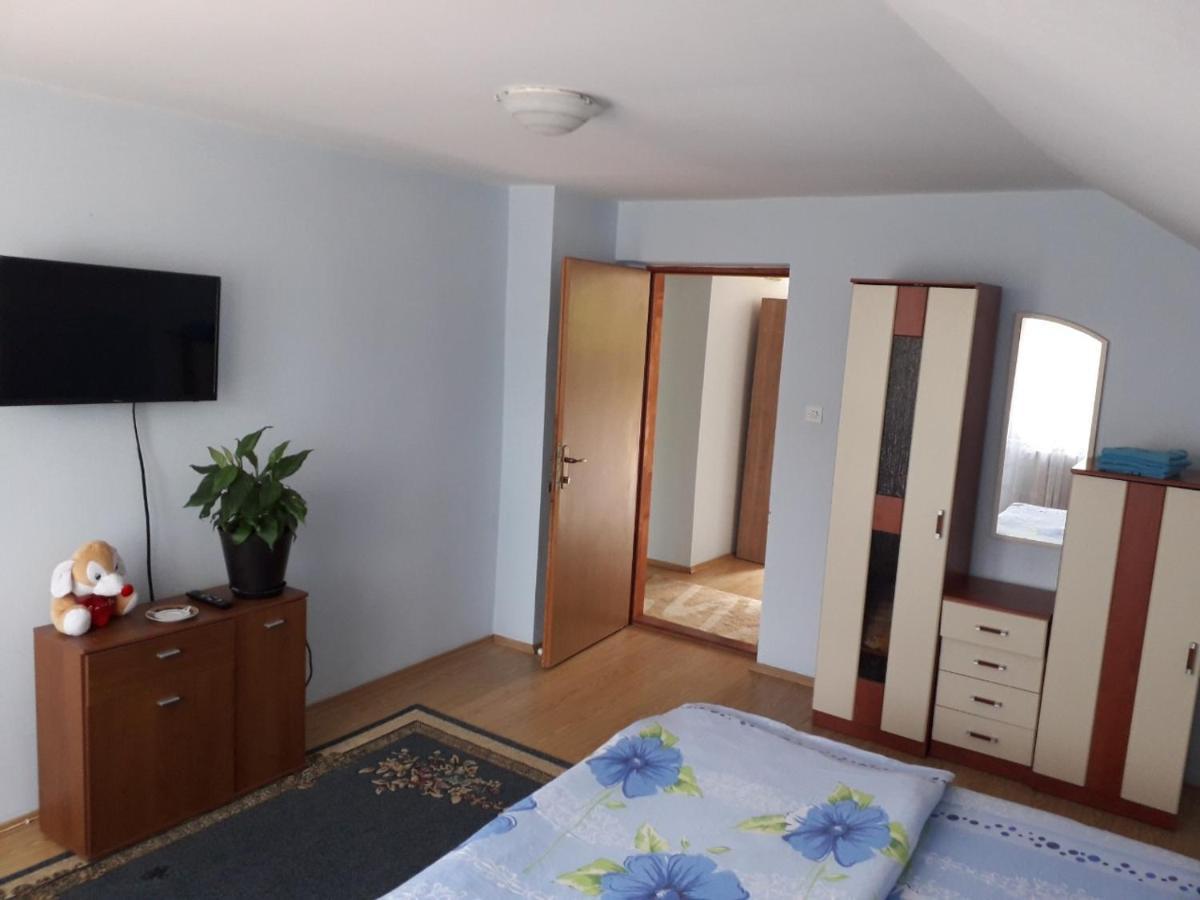 Prenociste Vitas Bed & Breakfast Miljevina Exterior photo