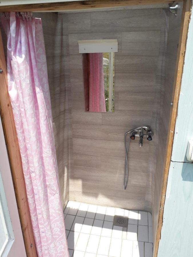 Prenociste Vitas Bed & Breakfast Miljevina Exterior photo