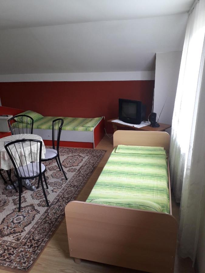 Prenociste Vitas Bed & Breakfast Miljevina Exterior photo